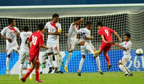  亚眠客场闪电开局，十分钟两球领先遭逆转